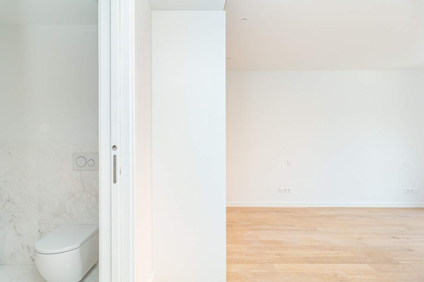 Neue 3-Zimmer-Wohnung mit Balkon, zu verkaufen, Porto, Portugal_212981