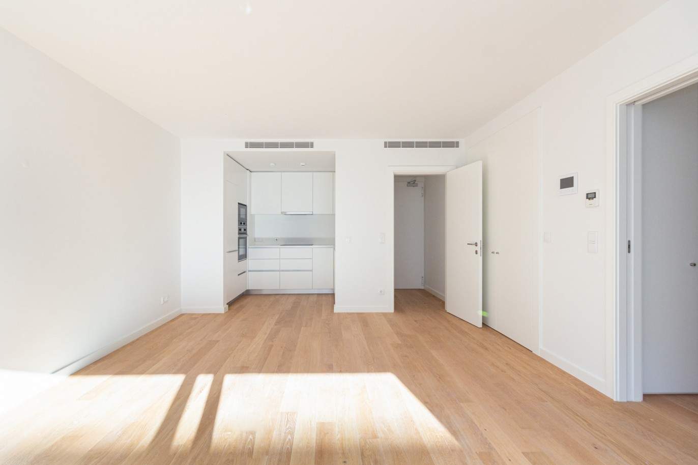 New 2 bedroom villa in private condominium, near the river, Porto, Portugal_213003
