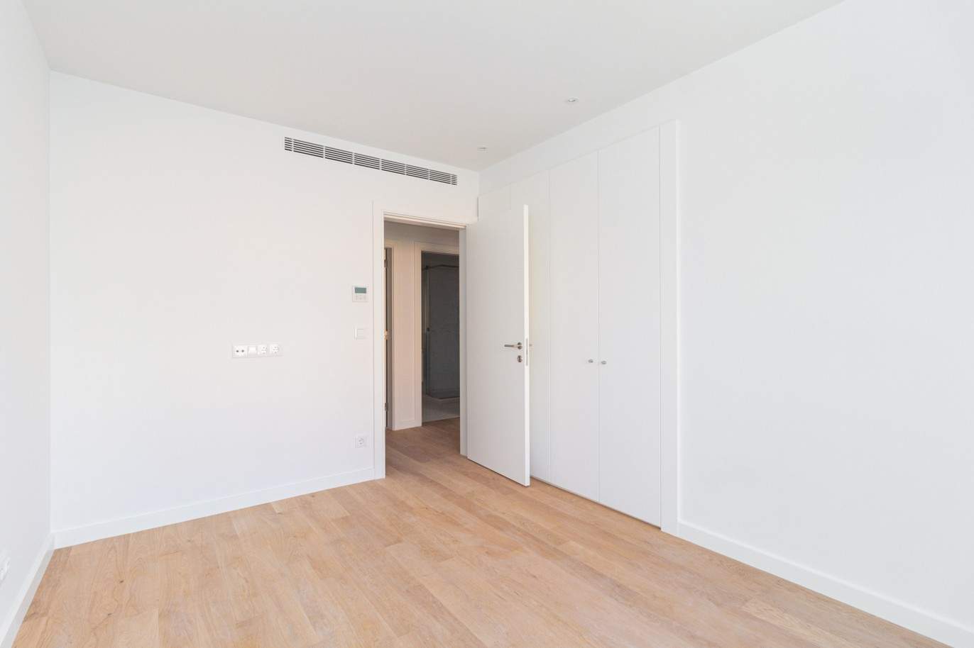Apartamento novo T3 com varanda, para arrendamento, Porto_213063