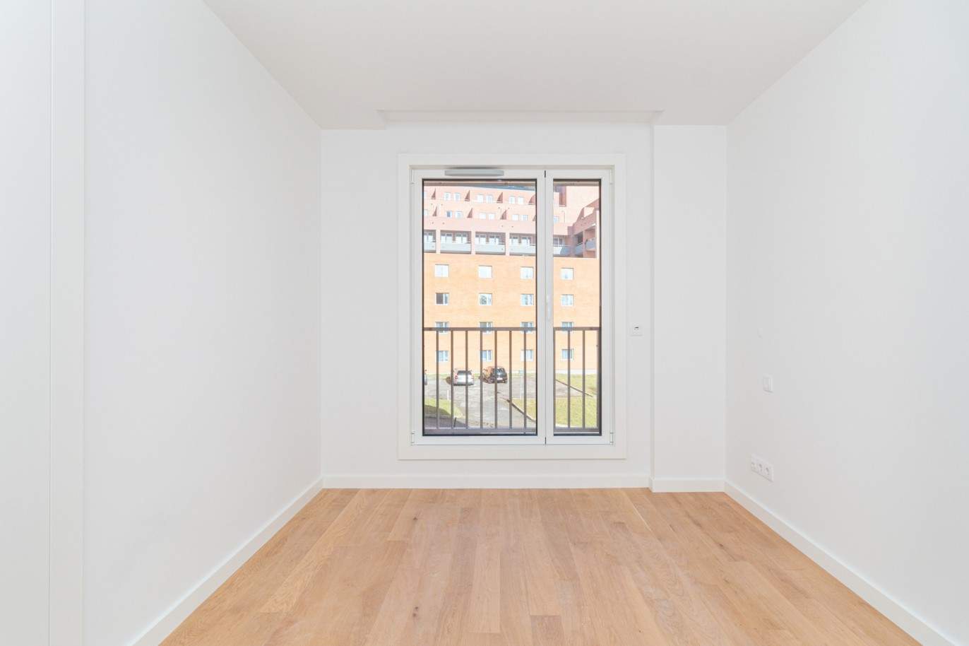 Apartamento novo T3 com varanda, para arrendamento, Porto_213064