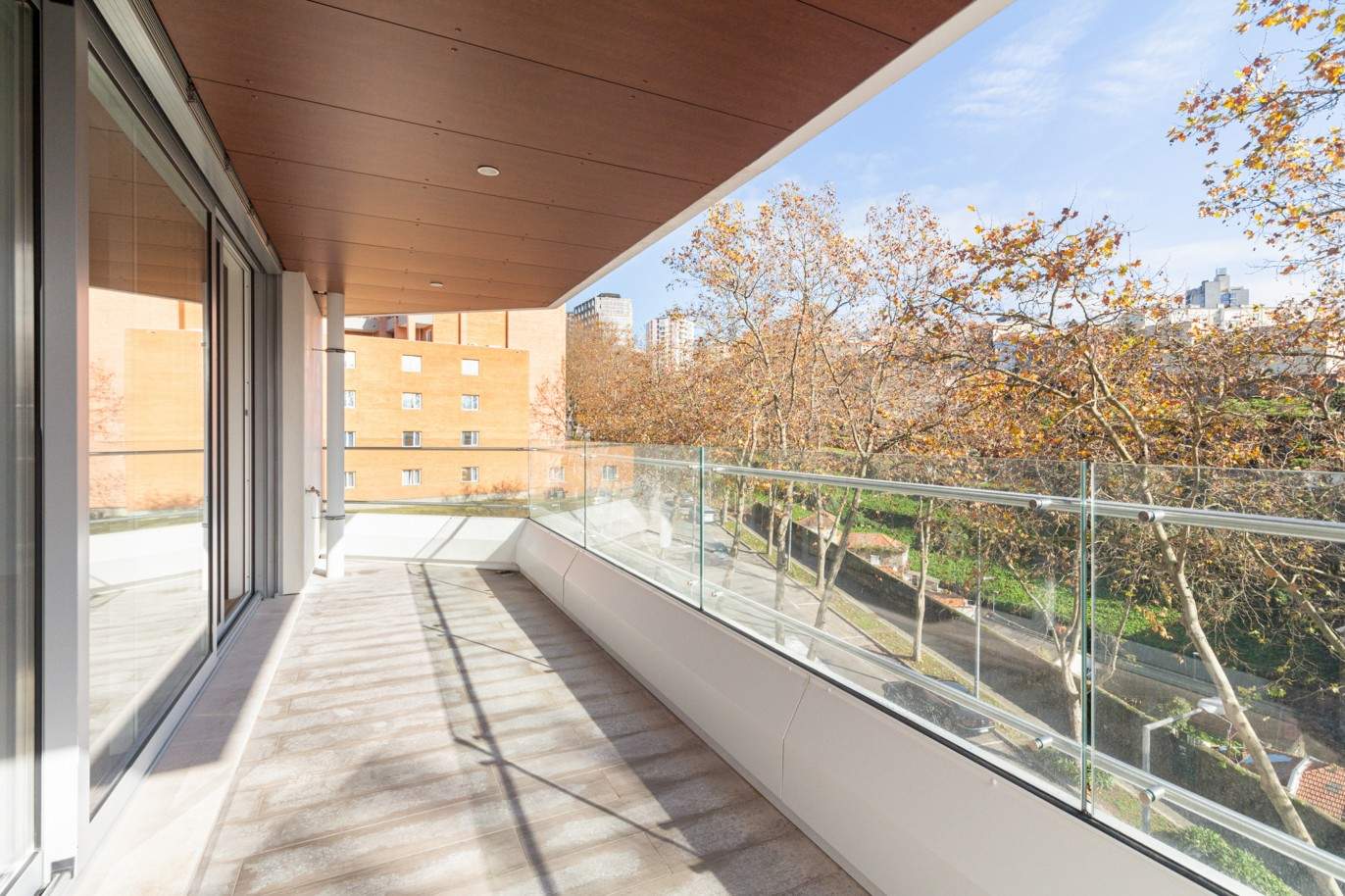 Apartamento novo T3 com varanda, para arrendamento, Porto_213069