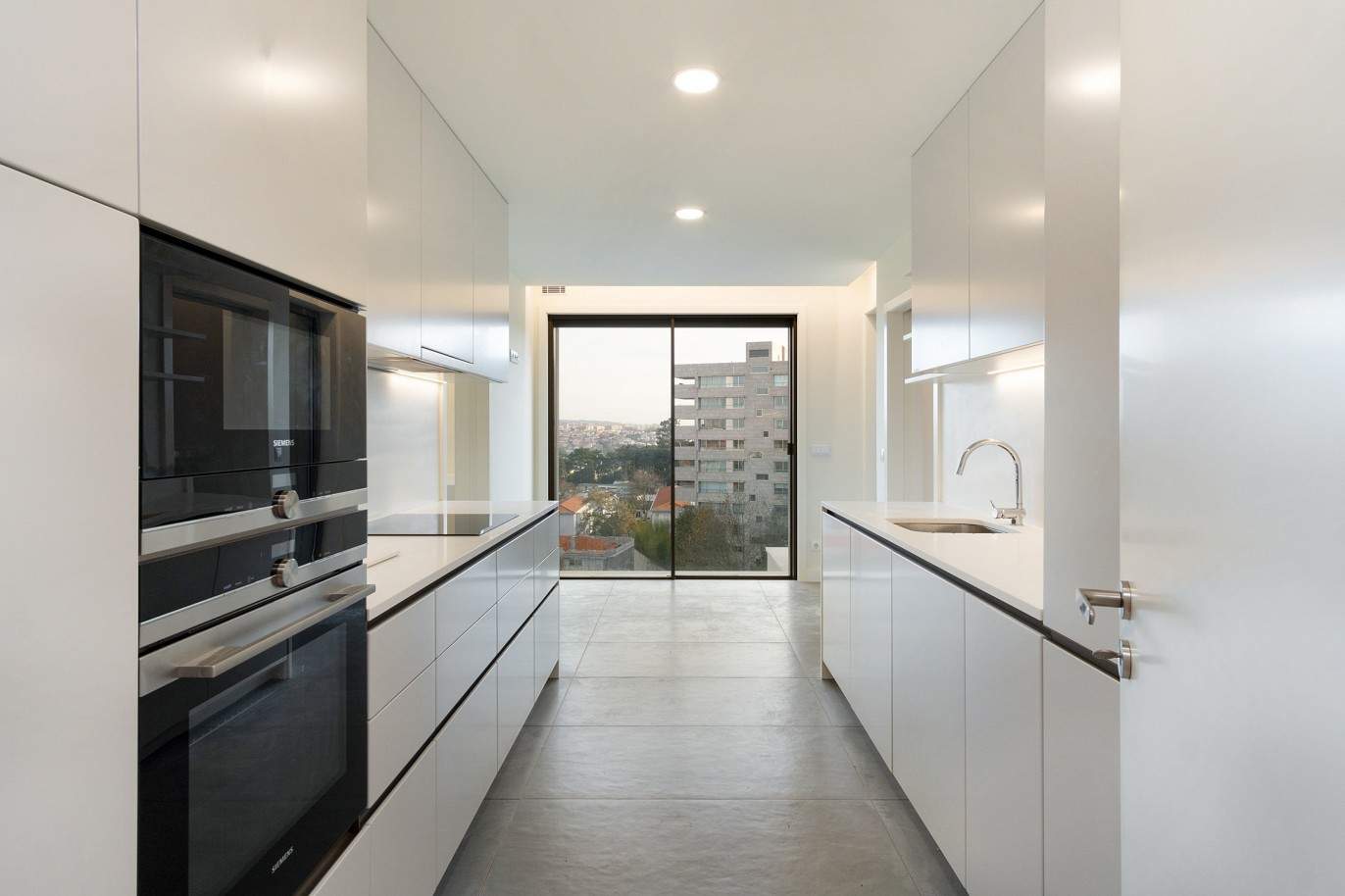 Venda de apartamento novo T3 com varanda, nos Pinhais da Foz, Porto_213273