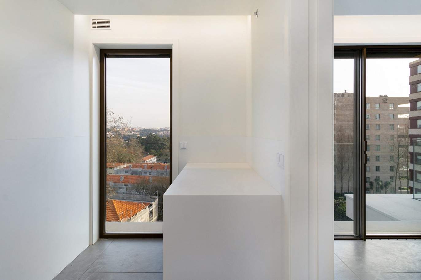 Venda de apartamento novo T3 com varanda, nos Pinhais da Foz, Porto_213275