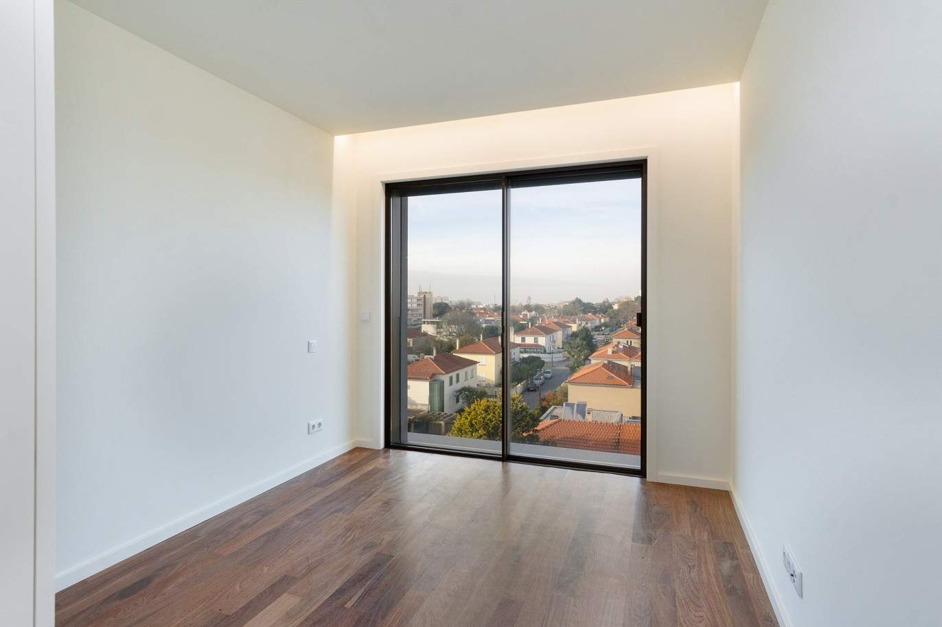 Venda de apartamento novo T3 com varanda, nos Pinhais da Foz, Porto_213281