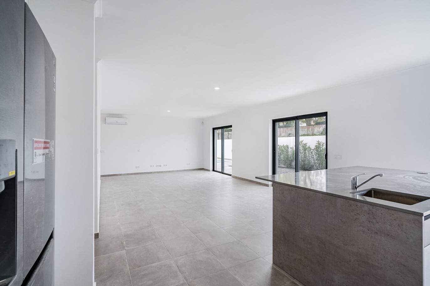Nouvelle villa de 3 chambres à vendre à Porto de Mós, Lagos, Algarve_213438