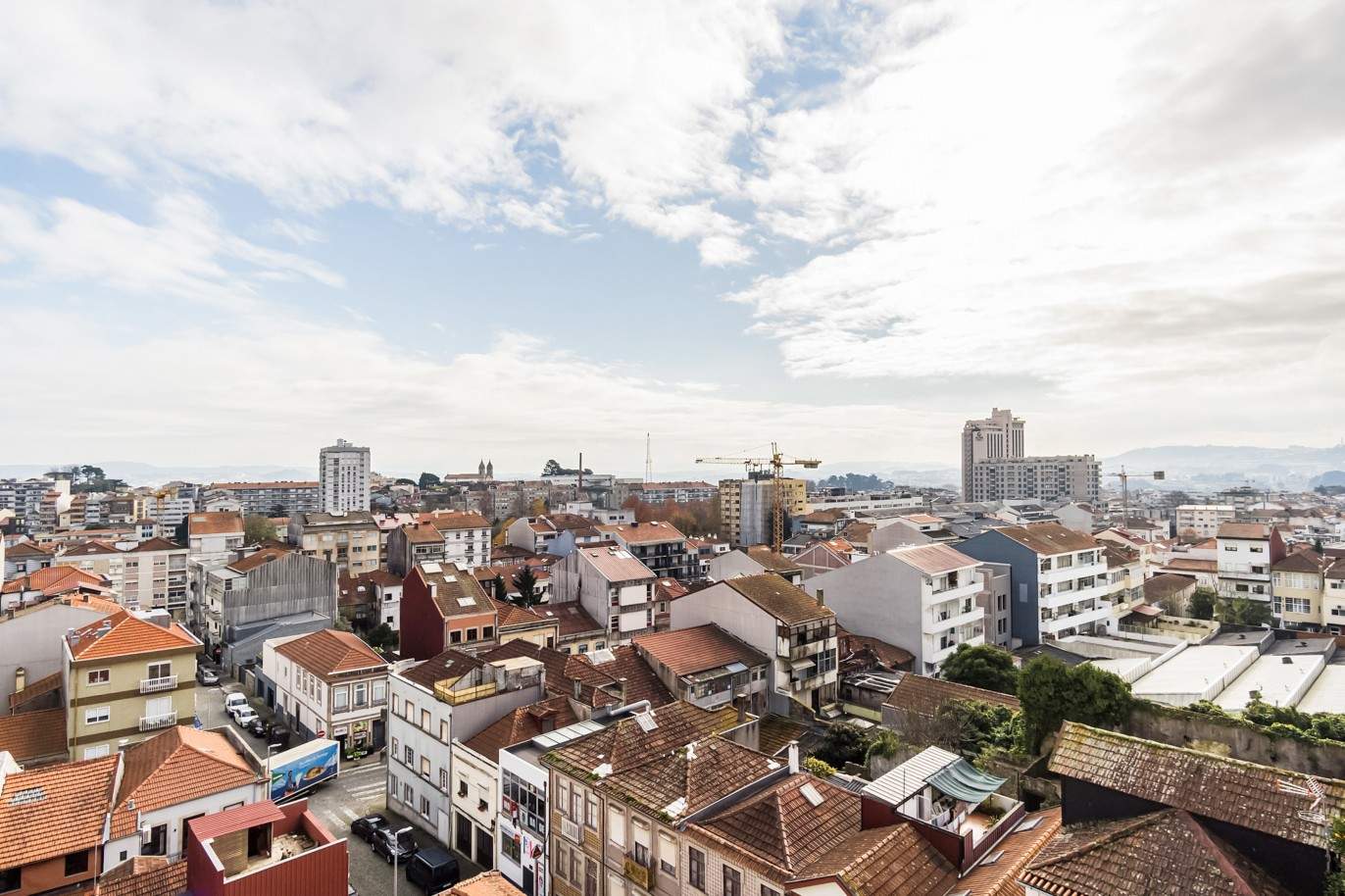 Appartement neuf avec mezzanine et balcon, à vendre, dans le centre de Porto, Portugal_213494