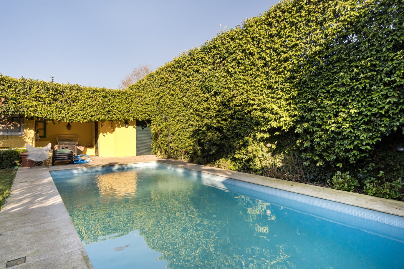 Villa de 4 dormitorios con jardín y piscina, en venta, Ramalde, Porto, Portugal_213957