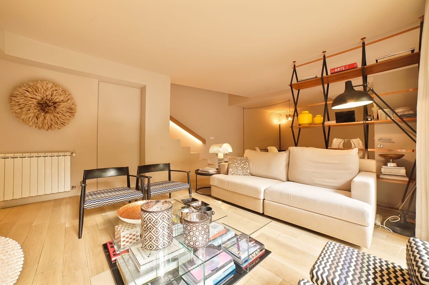 Appartement duplex de 2 chambres avec patio, à vendre, à Boavista, Porto, Portugal_214117
