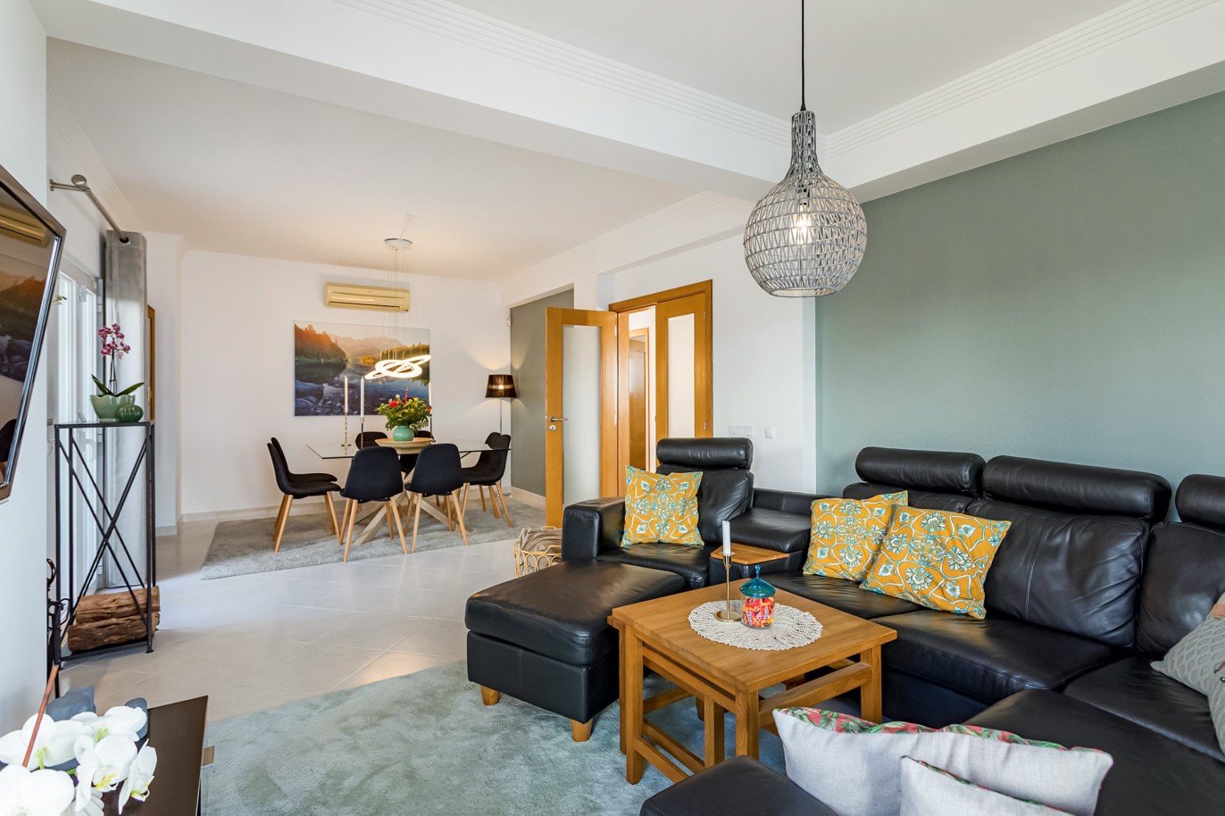 4 bedroom detached villa with pool for sale in Albufeira, Algarve_214349