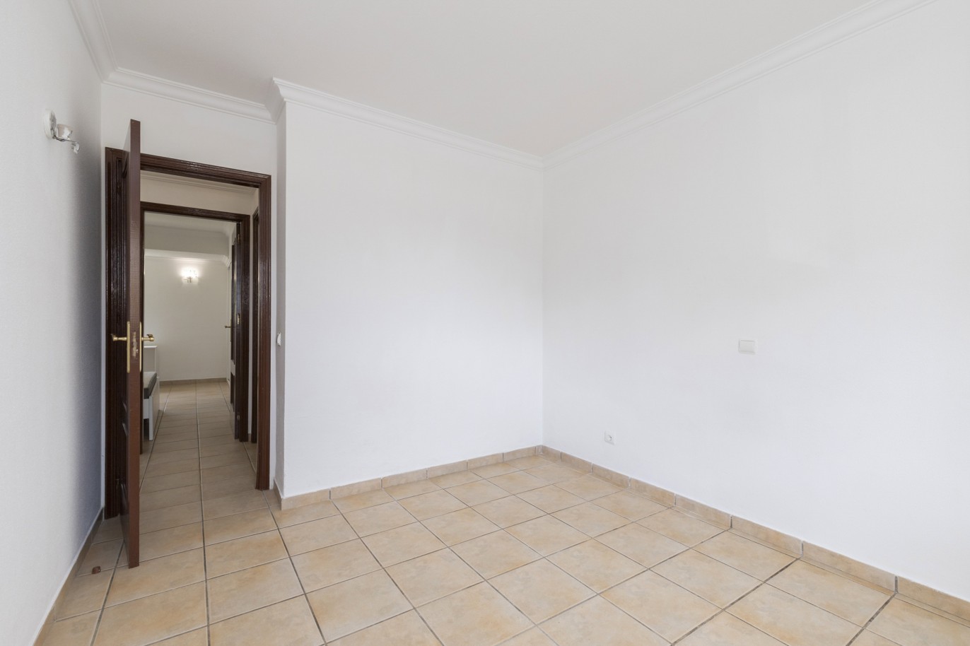 Piso de 3 dormitorios en venta en Portimao, Algarve_214493