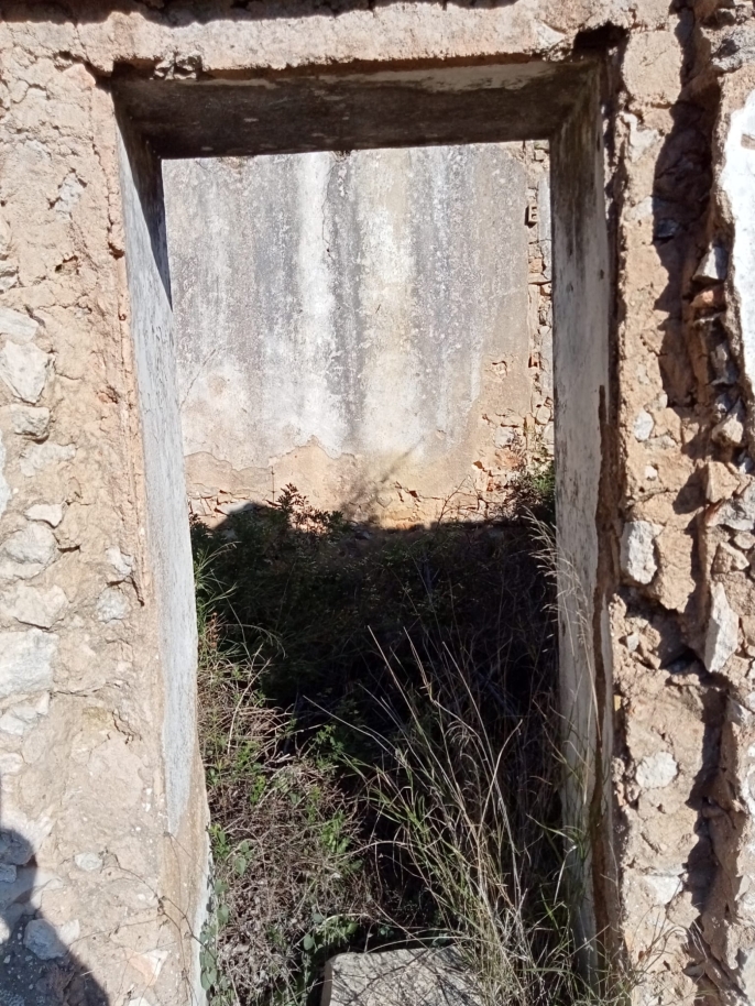Amplo terreno com ruína para venda em São Brás de Alportel, Algarve_214527