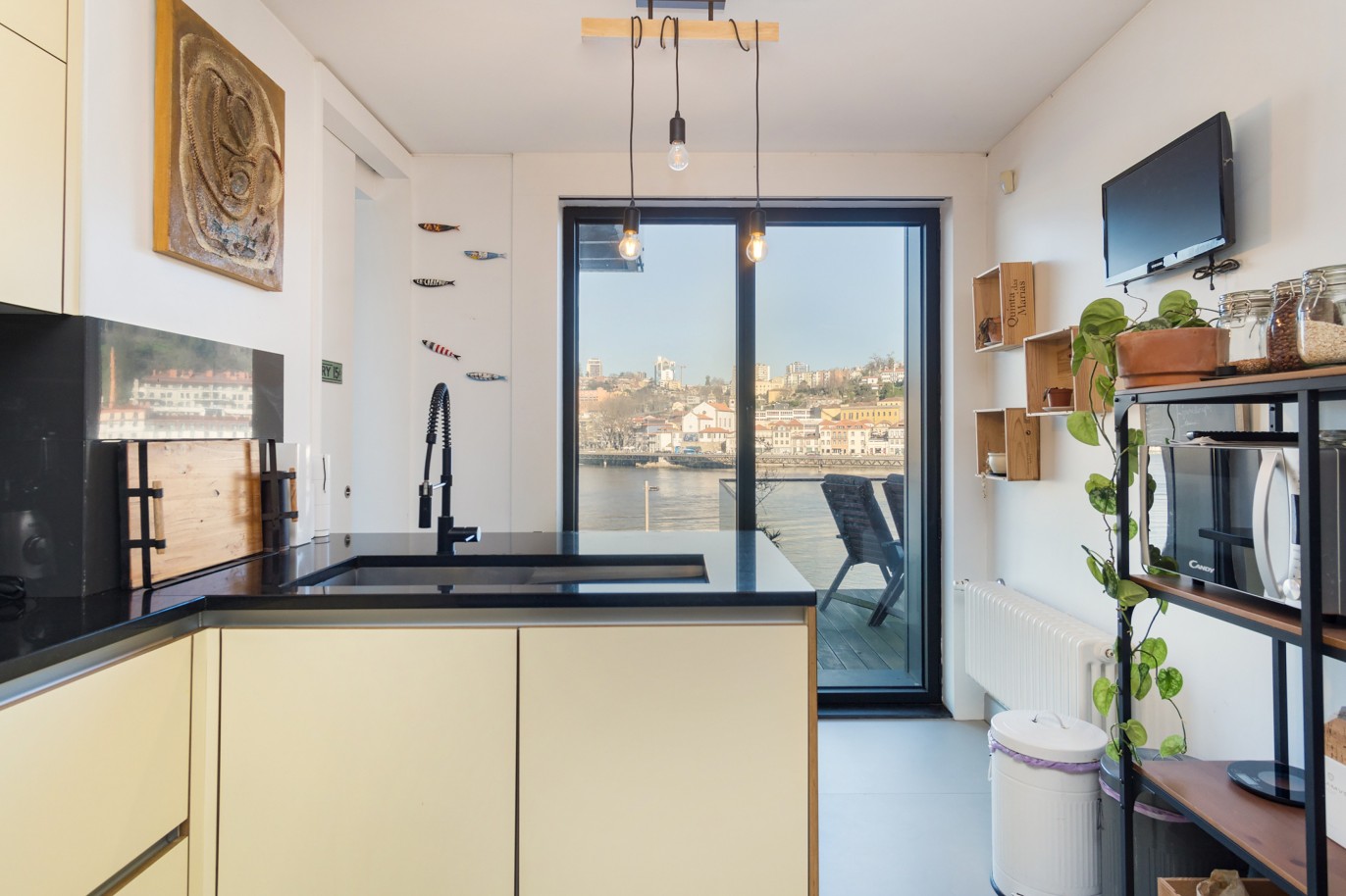 Appartement avec balcon, en 1ère ligne de rivière, en V. N. Gaia, Porto, Portugal_214586