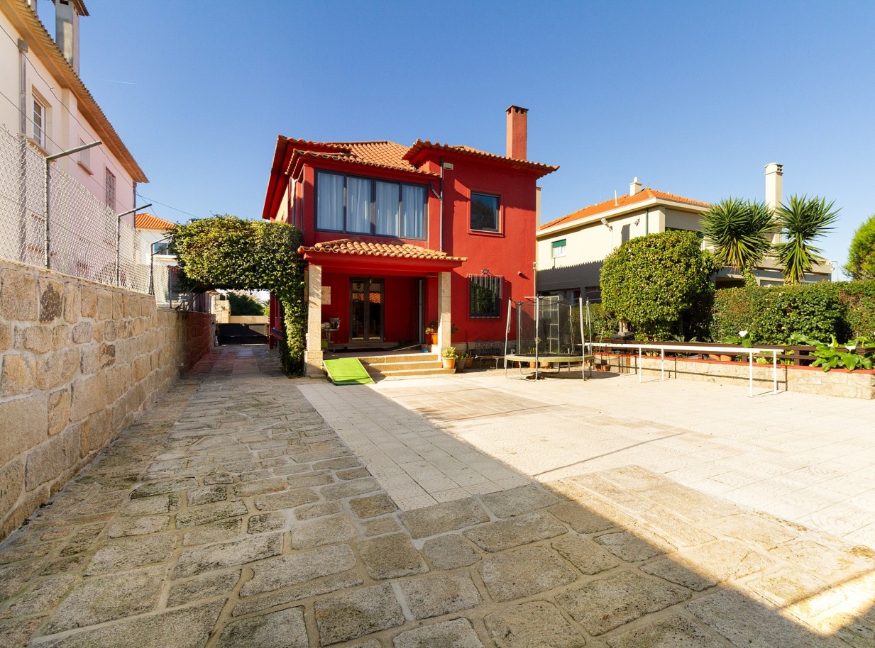 Charmante Villa mit Innenhof, zu verkaufen, in Foz do Douro, Porto, Portugal_214657