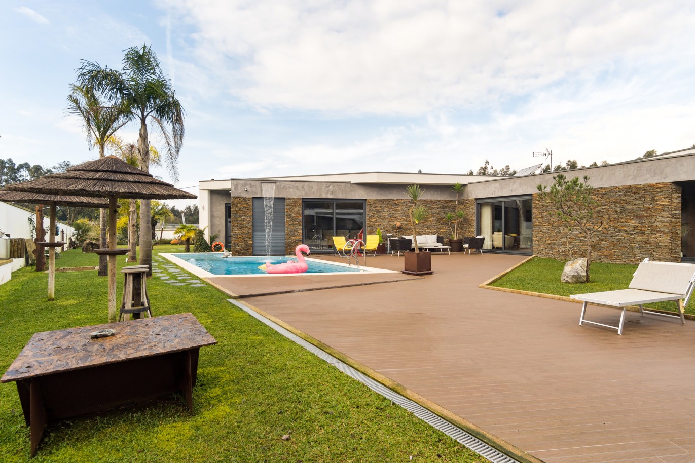 Vente : Villa individuelle de plain-pied avec piscine, terrain de jeux et jardin, à Ovar, Nord du Portugal_214922
