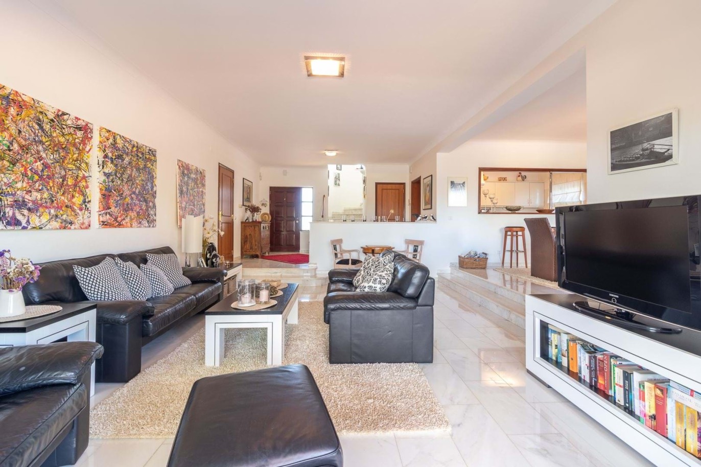 Villa de 3 chambres avec piscine, à vendre à Gramacho Golf, Carvoeiro, Algarve_215255