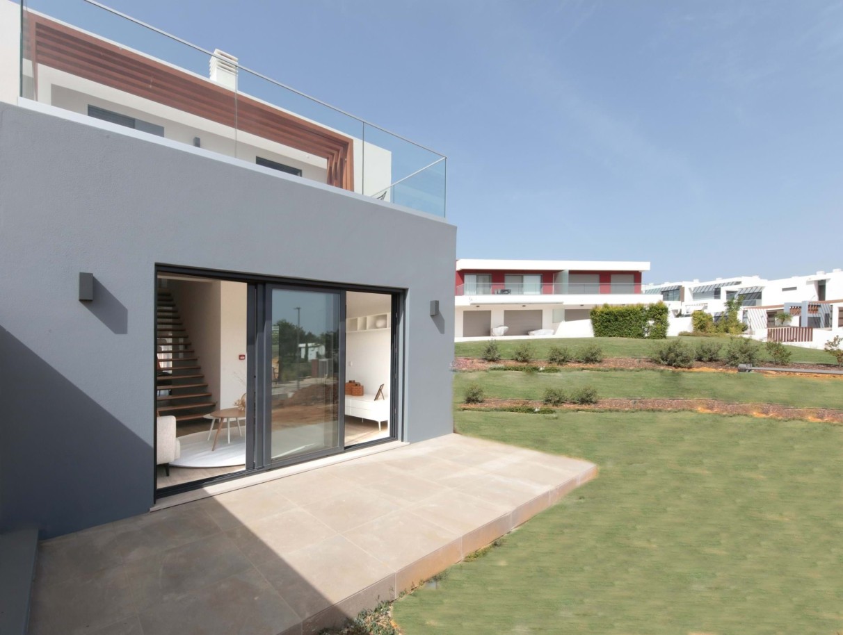 Piso dúplex de 2 dormitorios en construcción, en venta, en Golf Resort, Silves, Algarve_215307