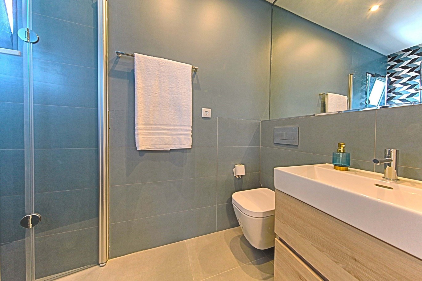Piso dúplex de 2 dormitorios en construcción, en venta, en Golf Resort, Silves, Algarve_215308