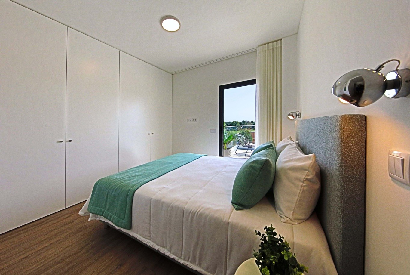 Piso dúplex de 2 dormitorios en construcción, en venta, en Golf Resort, Silves, Algarve_215318