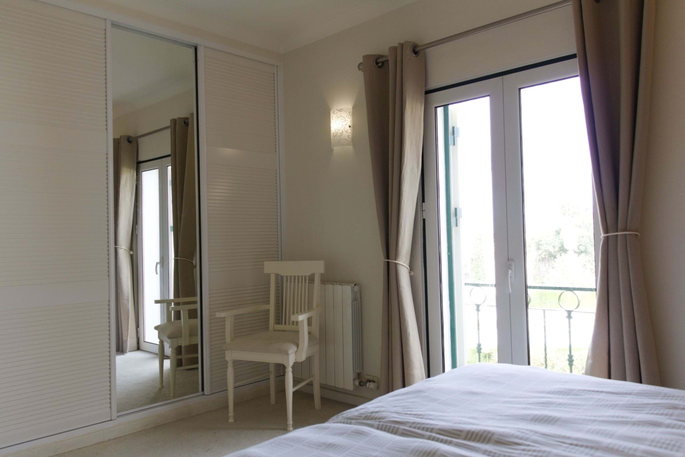 Piso de 2 dormitorios en venta, en Gramacho, Algarve_215609