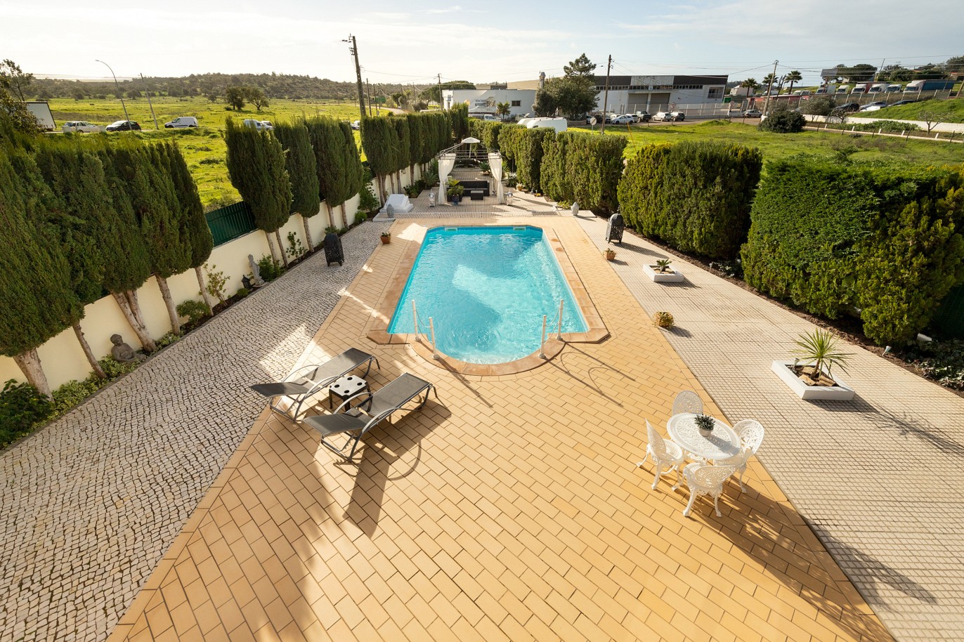 Fantástica moradia V3 com piscina, para venda em Algoz, Algarve_215671