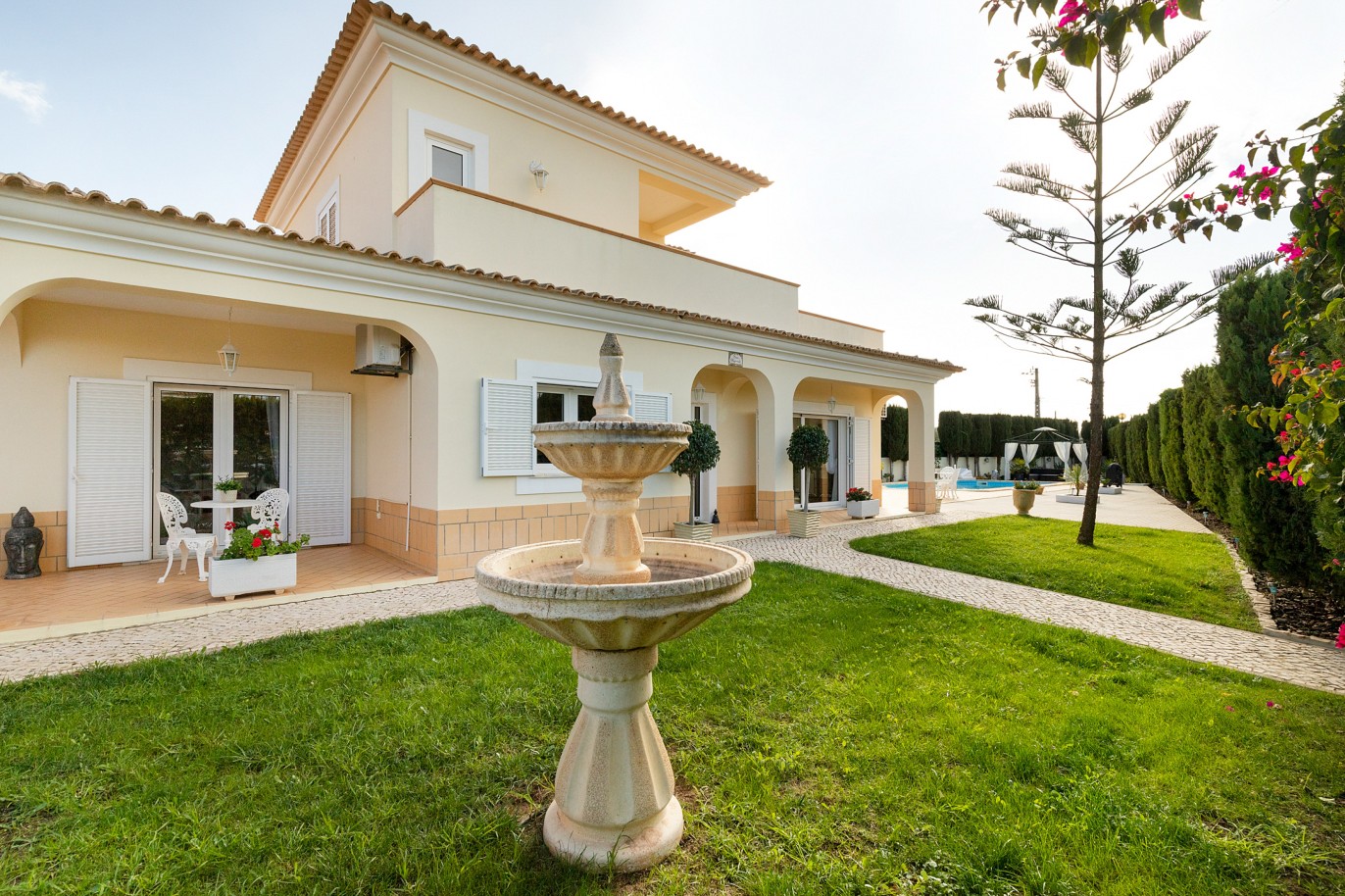 Fantástica moradia V3 com piscina, para venda em Algoz, Algarve_215676