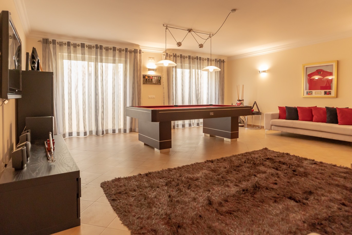 4 Bedroom Villa with pool for sale in Vila Real de Santo Antonio, Algarve_215698