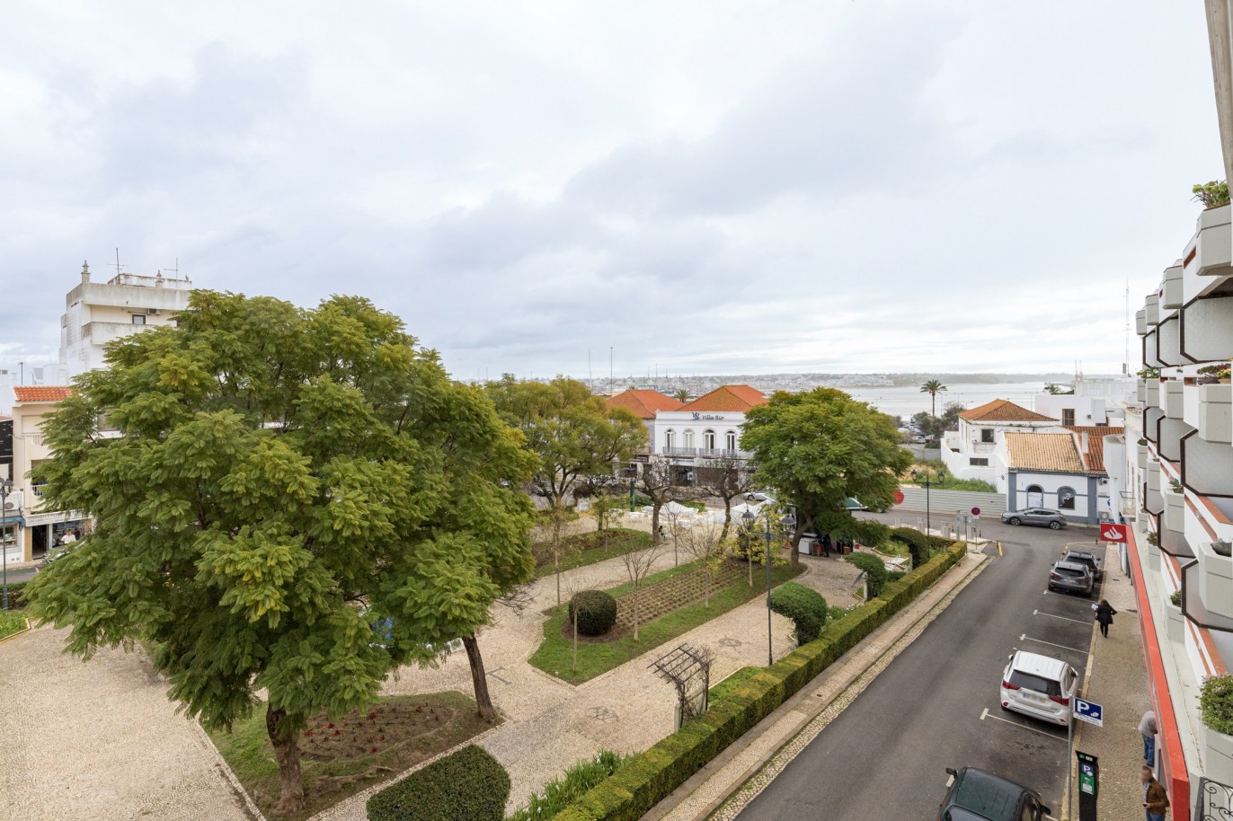 Piso duplex de 3 dormitorios, en venta, en Portimão, Algarve_215781