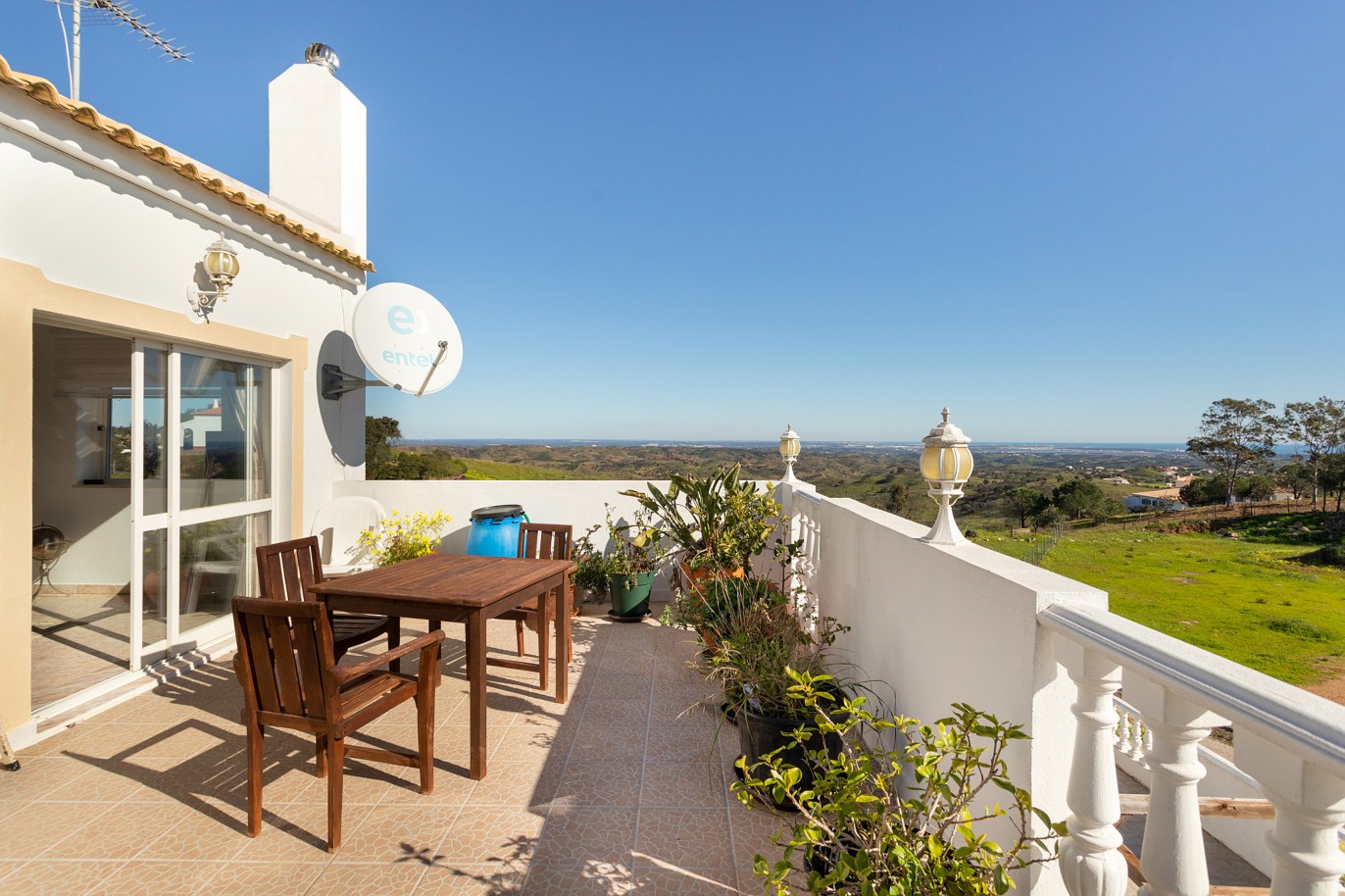 Villa individuelle avec zone commerciale, à vendre à Tavira, Algarve_215983