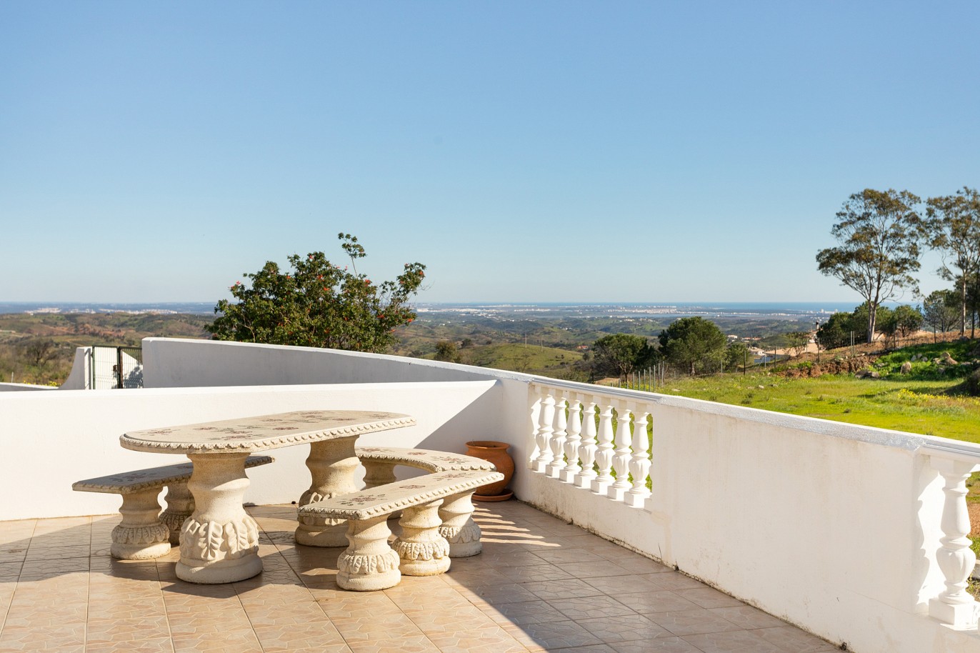 Villa individuelle avec zone commerciale, à vendre à Tavira, Algarve_215987