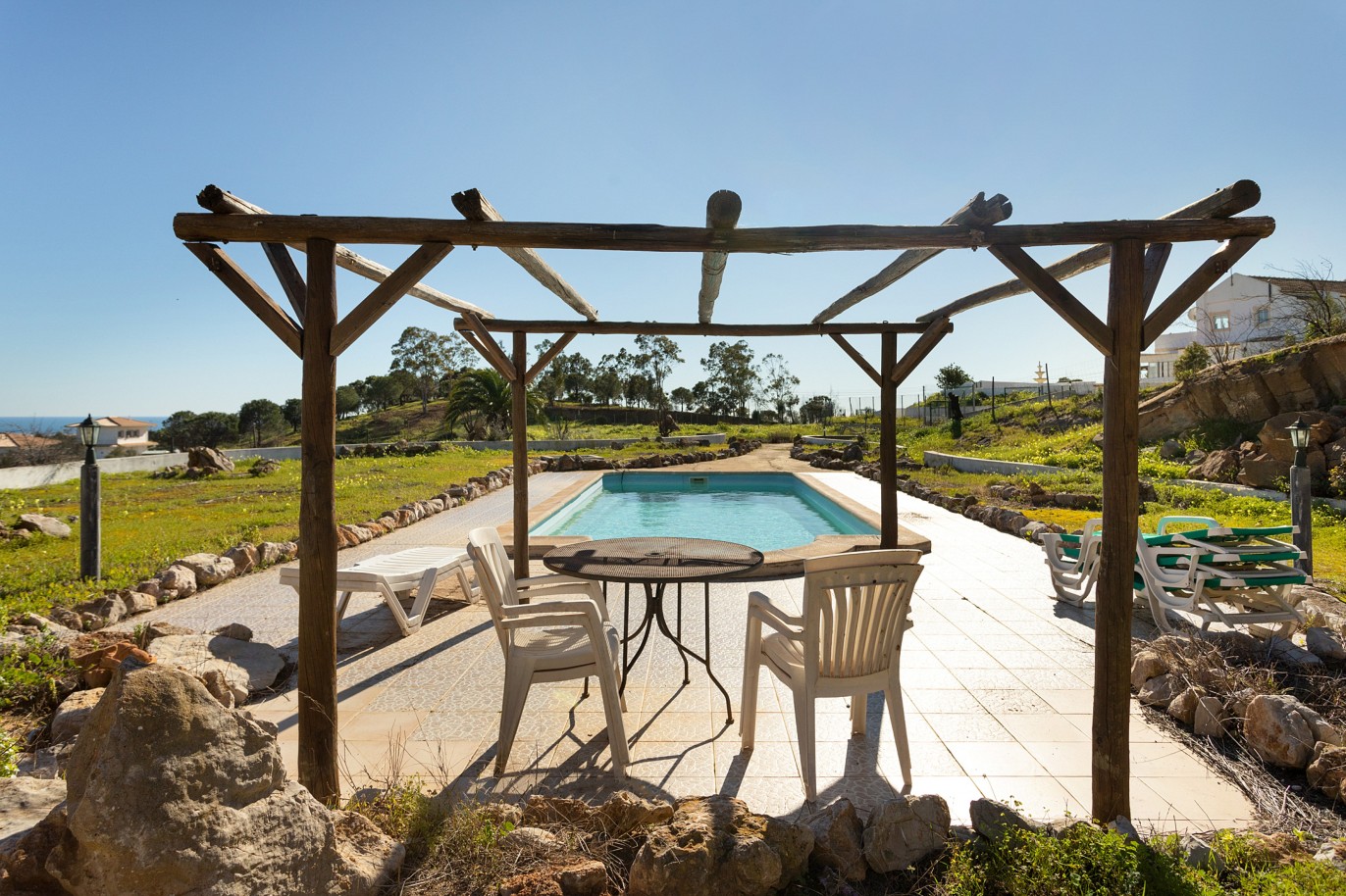 Freistehende Villa mit Gewerbefläche, zu verkaufen in Tavira, Algarve_215994