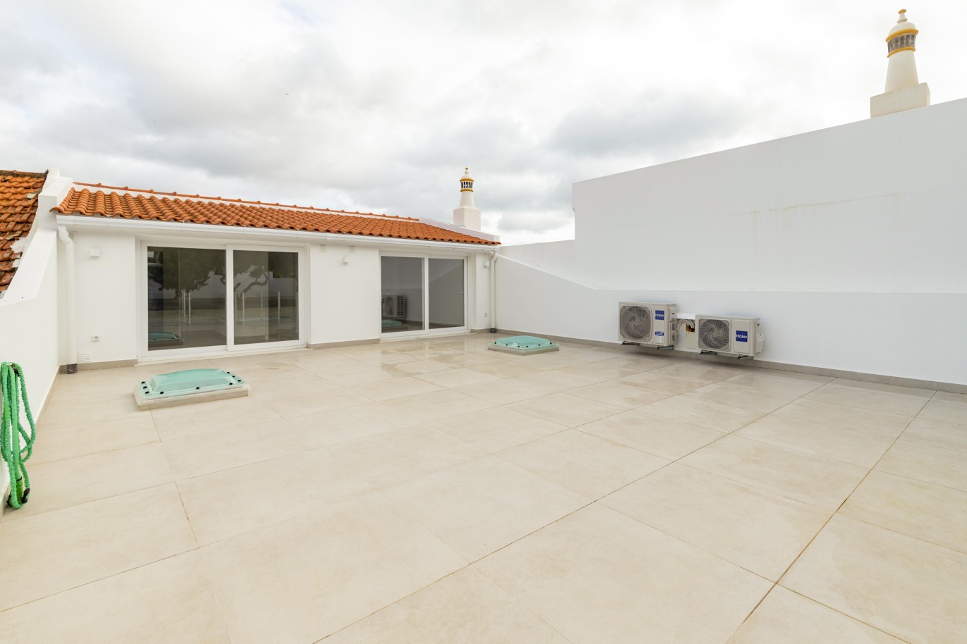Moradia V3 com piscina para venda, em Portimão, Algarve_216342