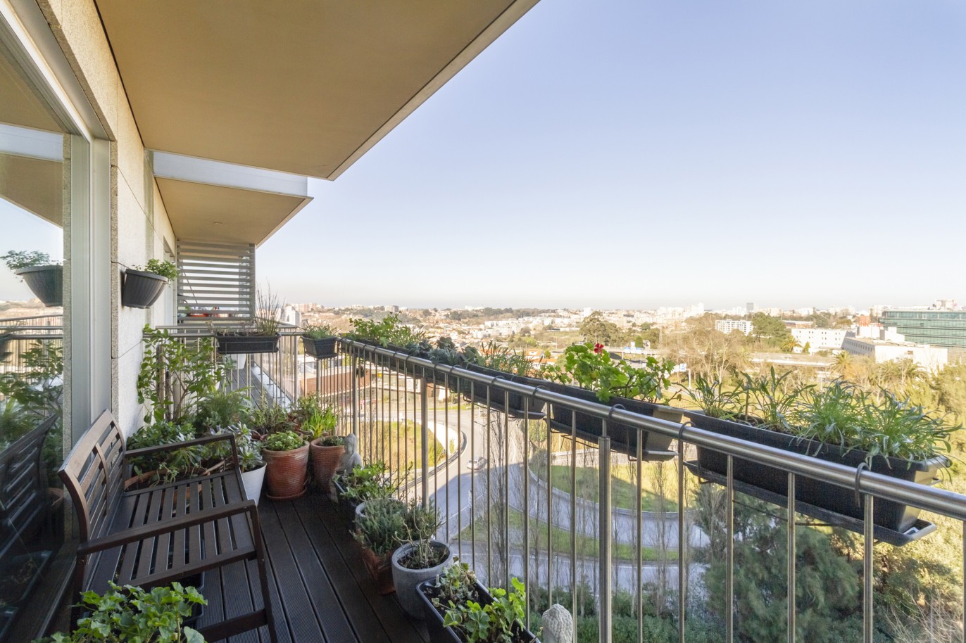 Apartamento T3 com vistas rio e mar, para venda, em Vila Nova de Gaia_216935