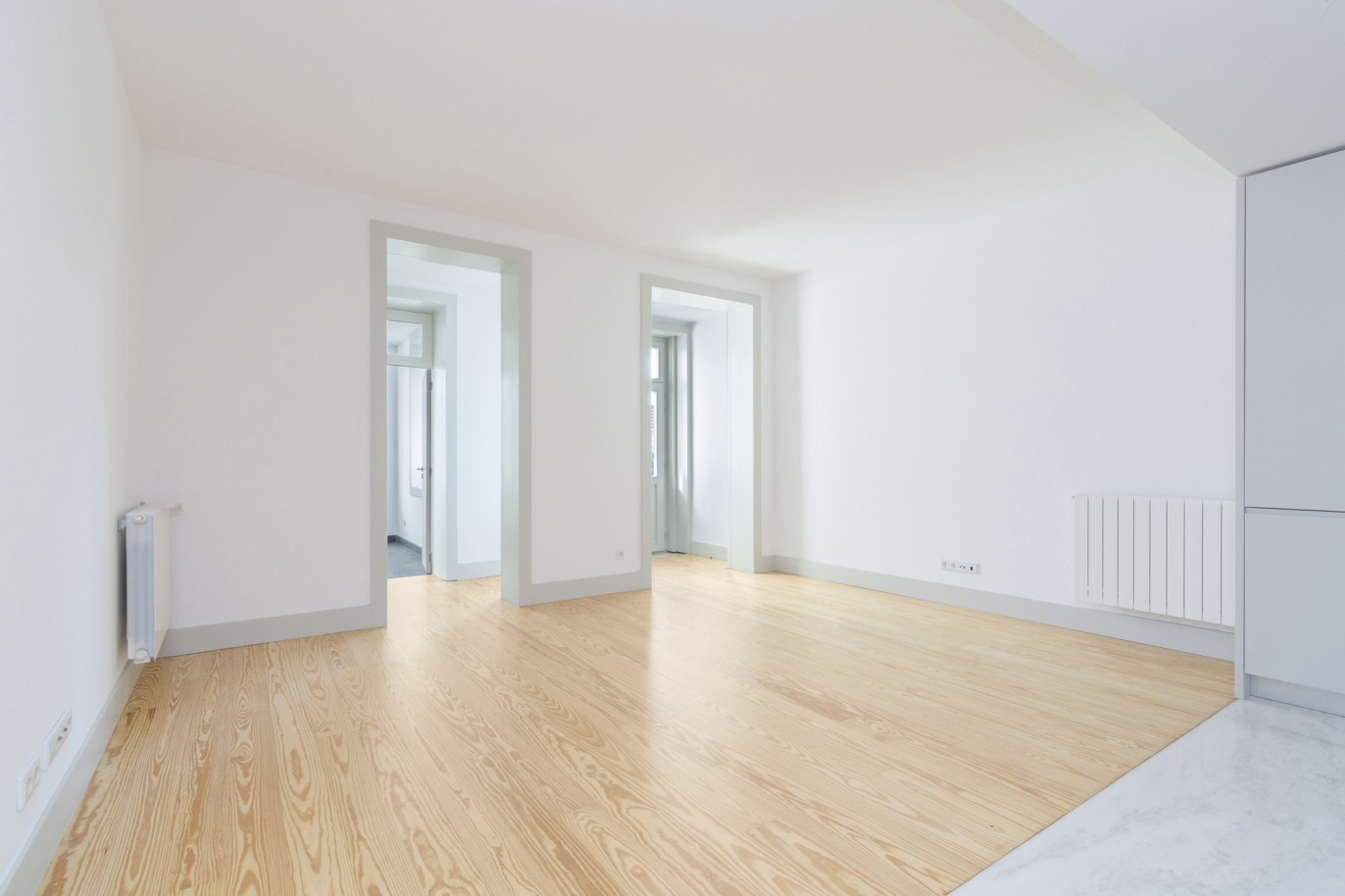New triplex apartment, for sale, in the Center of Porto, Portugal_216987