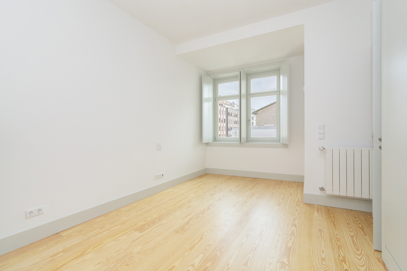 New triplex apartment, for sale, in the Center of Porto, Portugal_217027