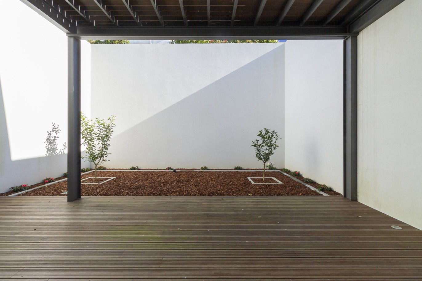 Vente : nouvelle villa de 4 chambres avec patio et balcons à Aldoar, Porto, Portugal_217116