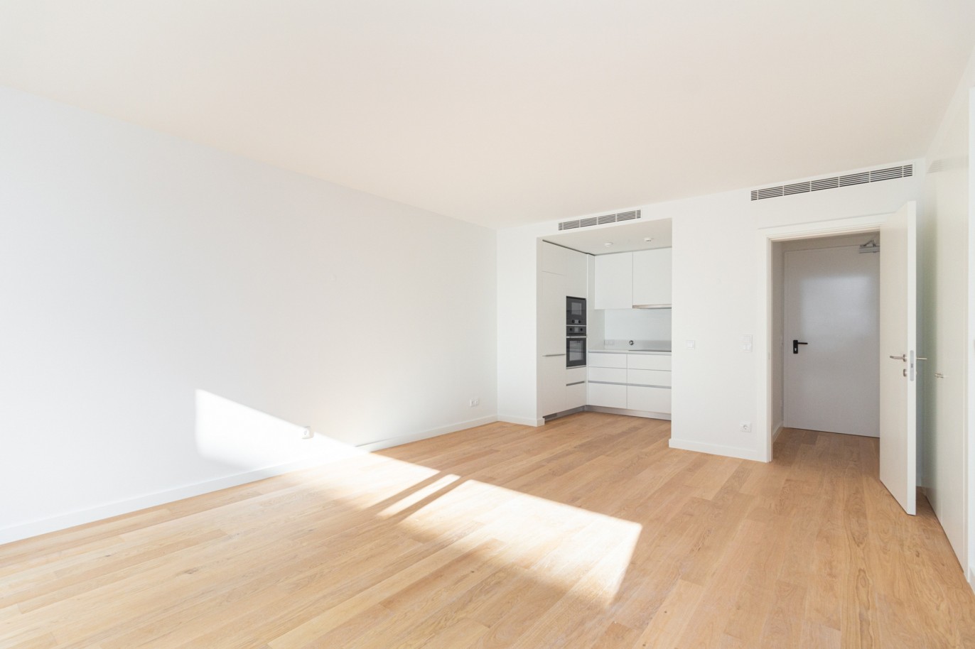 New 2 bedroom villa in private condominium, for rent, near the river, Porto, Portugal_217208
