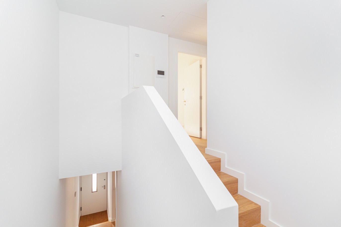 New 2 bedroom villa in private condominium, for rent, near the river, Porto, Portugal_217210
