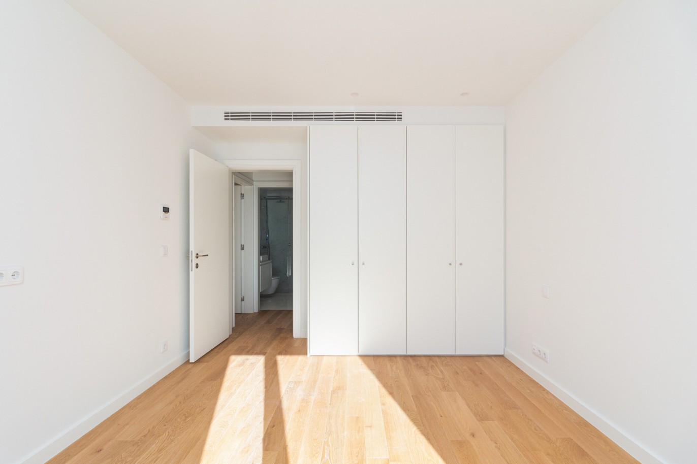 New 2 bedroom villa in private condominium, for rent, near the river, Porto, Portugal_217216