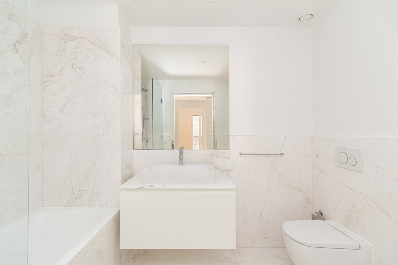 New 2 bedroom villa in private condominium, for rent, near the river, Porto, Portugal_217218