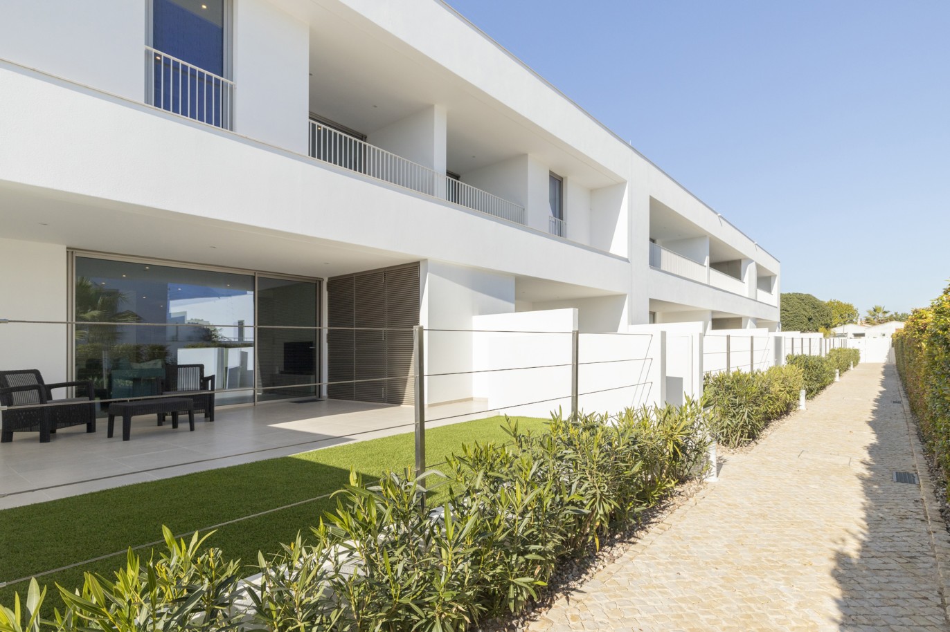Moradia V3 inserida em condomínio privado, para venda, em Lagos, Algarve_217640