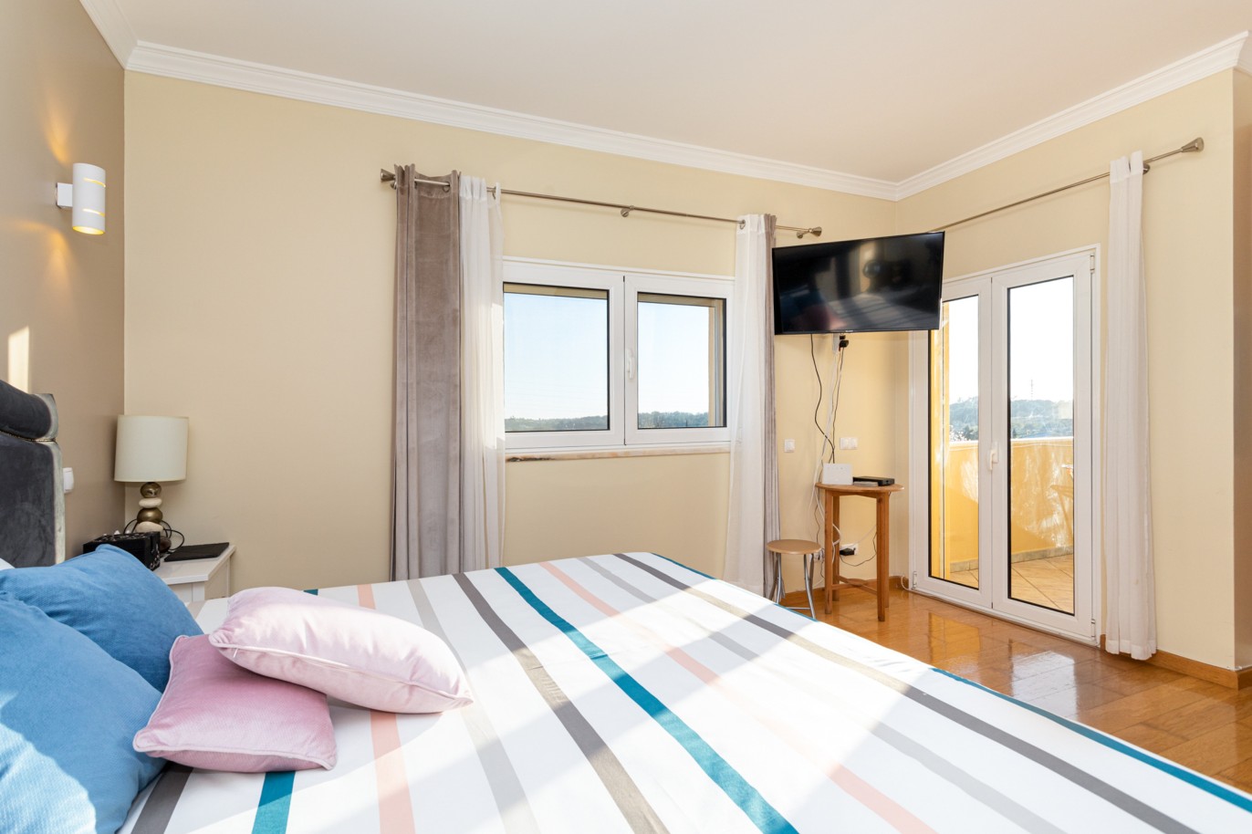 4-Schlafzimmer-Villa in prestigeträchtiger Gegend, zu verkaufen in Almancil, Algarve_217657