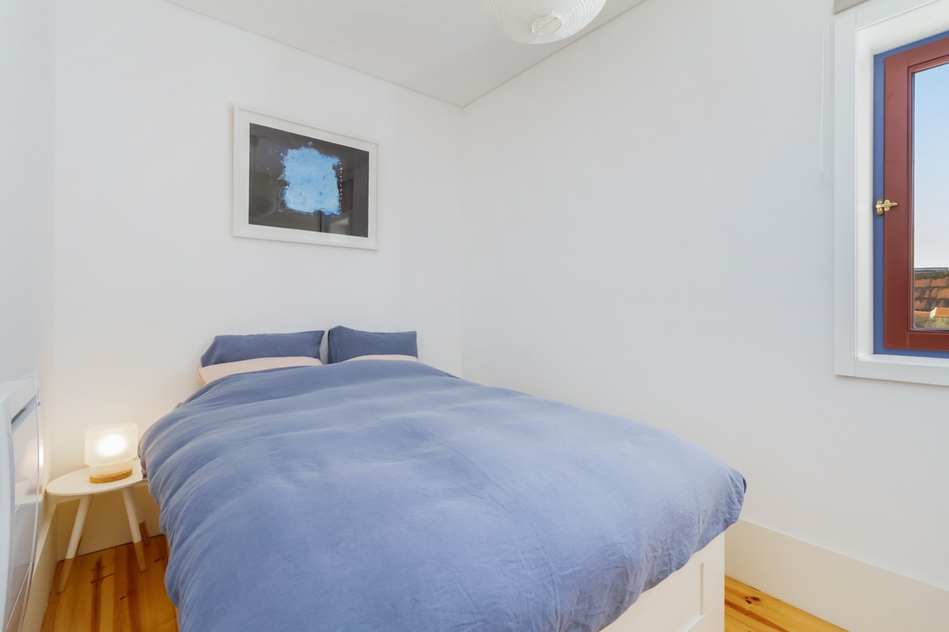 1+1 bedroom flat with balcony, for sale, in Baixa do Porto, Portugal_218116
