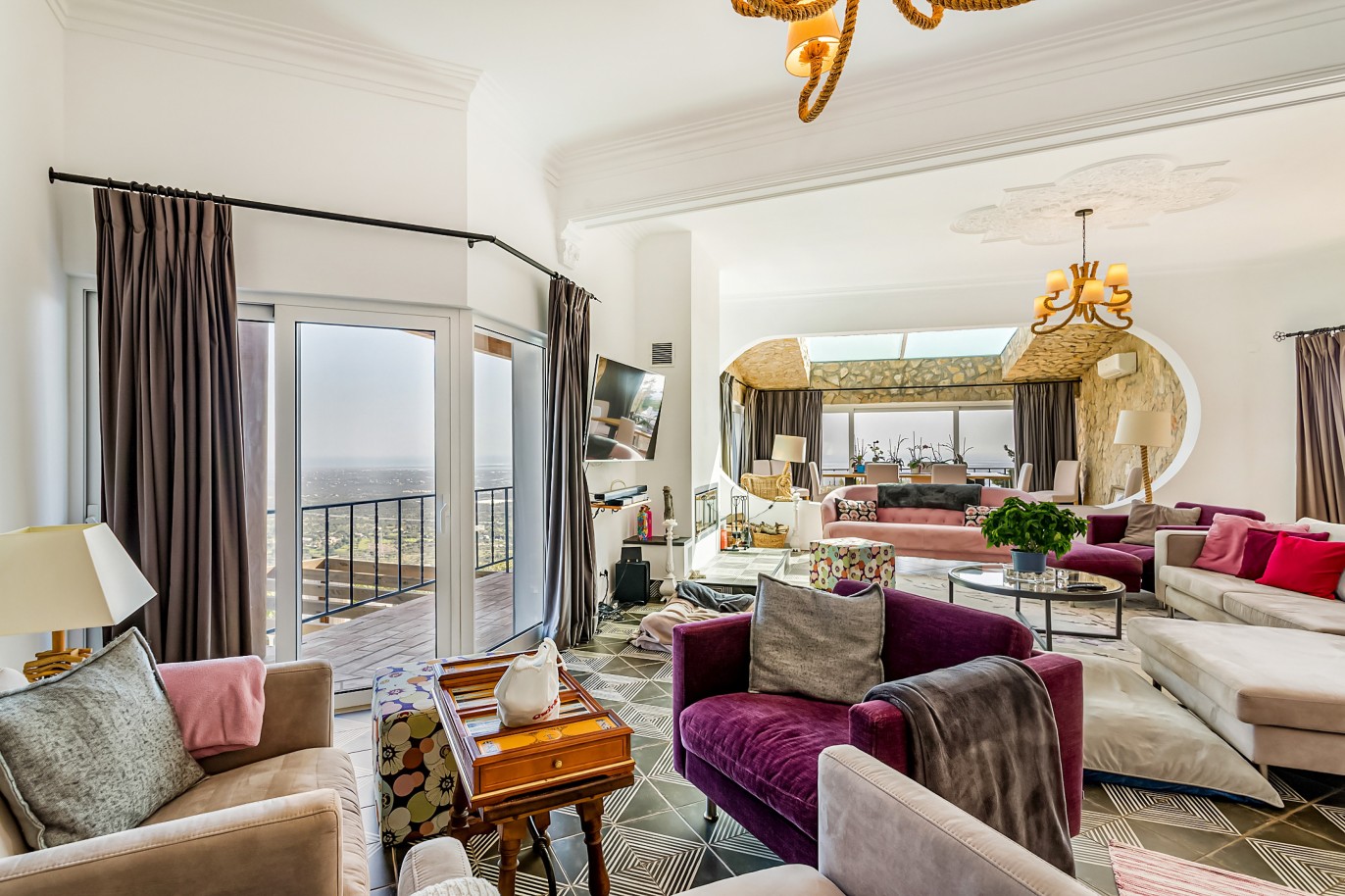 Villa de 5 dormitorios con vistas al mar, en venta, en Faro, Algarve_218160