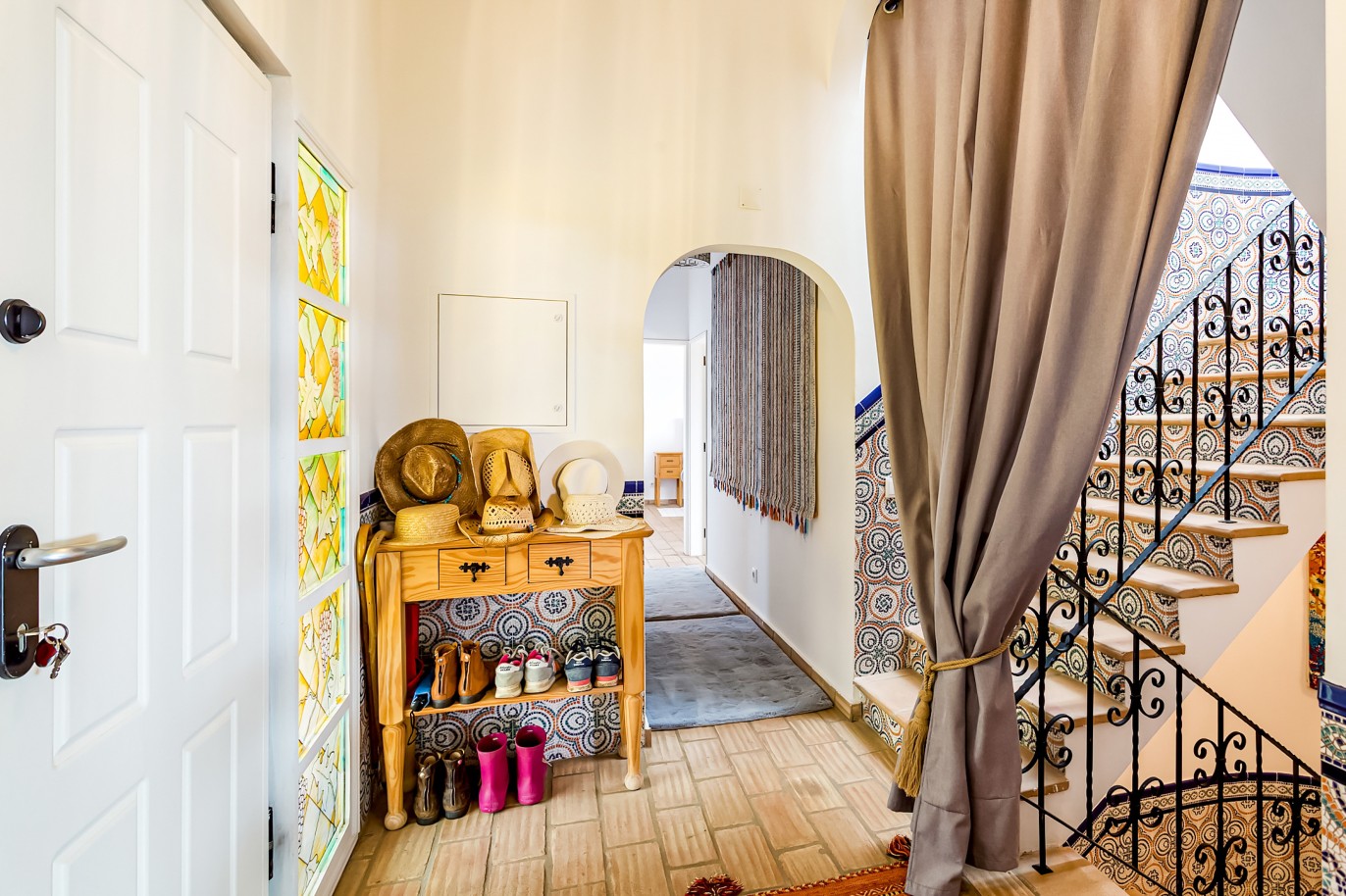 5 Schlafzimmer Villa mit Meerblick, zu verkaufen, in Faro, Algarve_218161