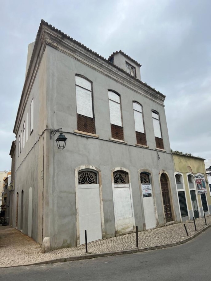 Palacete for reconstruction in central Portimão, Algarve_218491