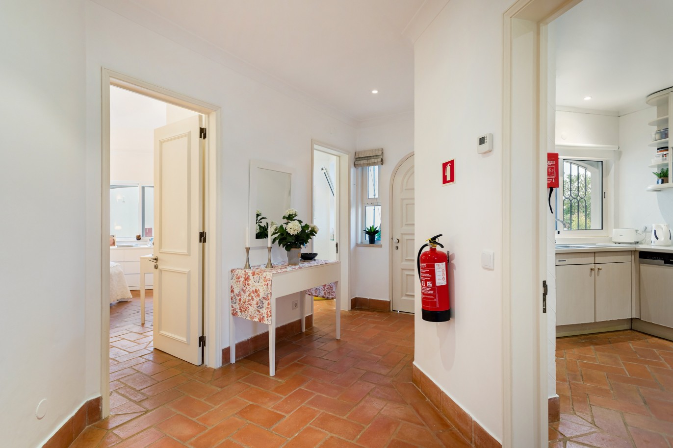 Villa de 3 chambres avec jardin, à vendre à Quinta do Lago, Algarve_218580