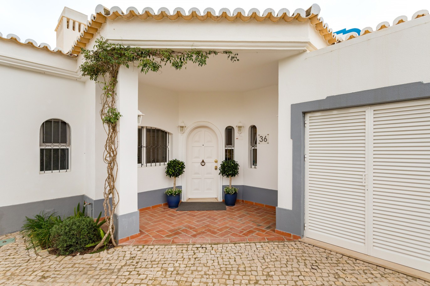 Villa de 3 chambres avec jardin, à vendre à Quinta do Lago, Algarve_218581
