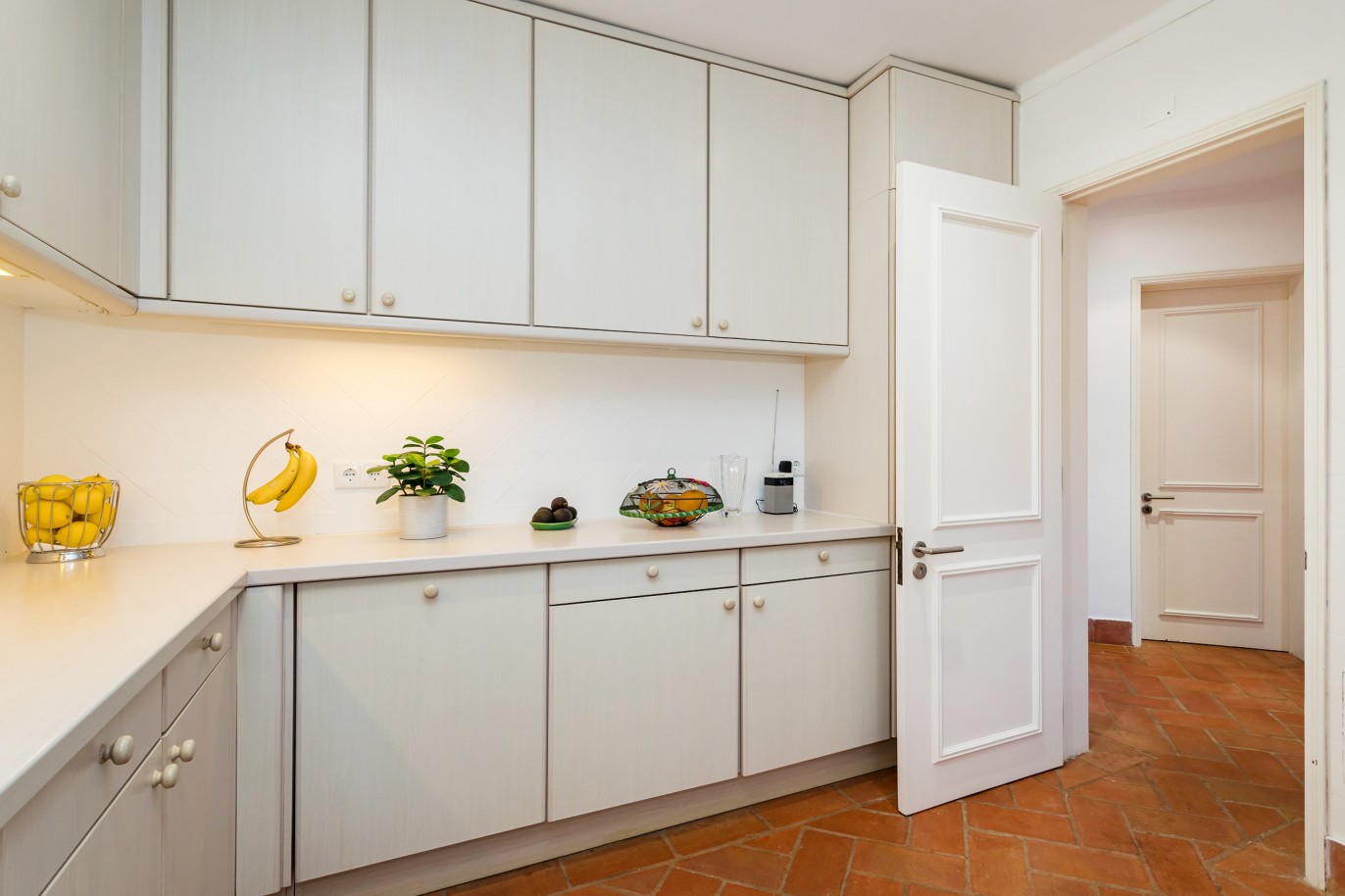 3 Schlafzimmer Villa mit Garten, zu verkaufen in Quinta do Lago, Algarve_218590