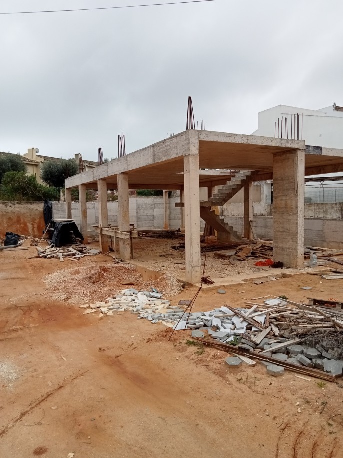 Moradia geminada V4 com piscina, para venda, em Portimão, Algarve_218614