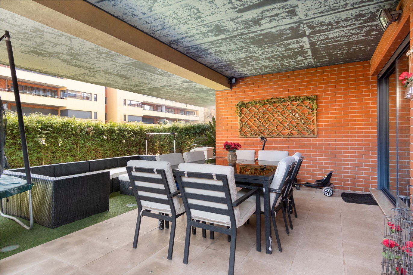 Apartamento com jardim, para venda, em Paranhos, Porto_218688